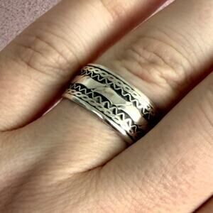 sterling silver vintage wavy stripes spinner band ring size 11.75